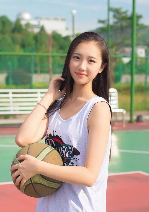 帕金斯蝶泳决赛起跳迅捷,女子蝶泳金牌