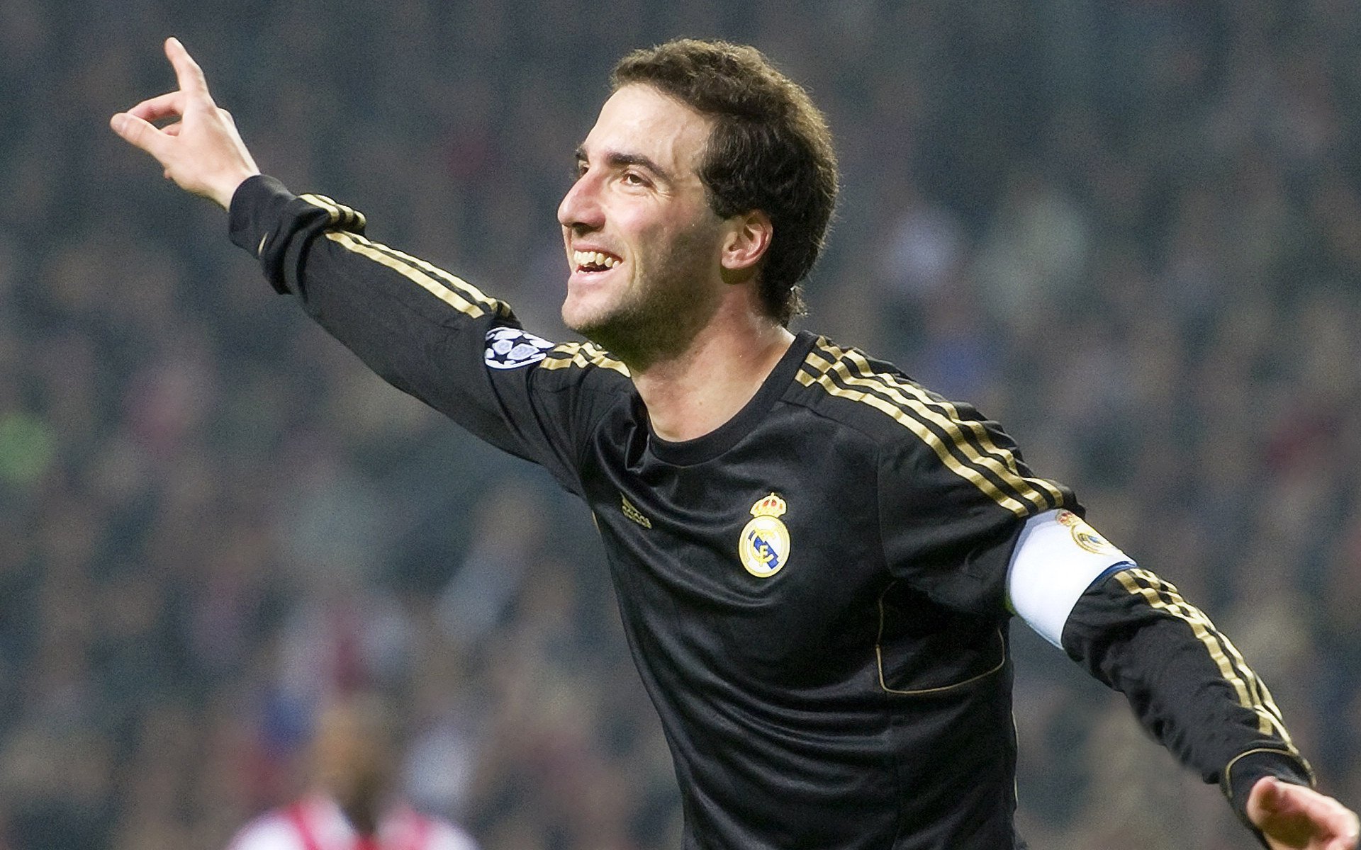 开云官方-活力0730全国健身日，全民运动热潮再升温，2021全民健身运动