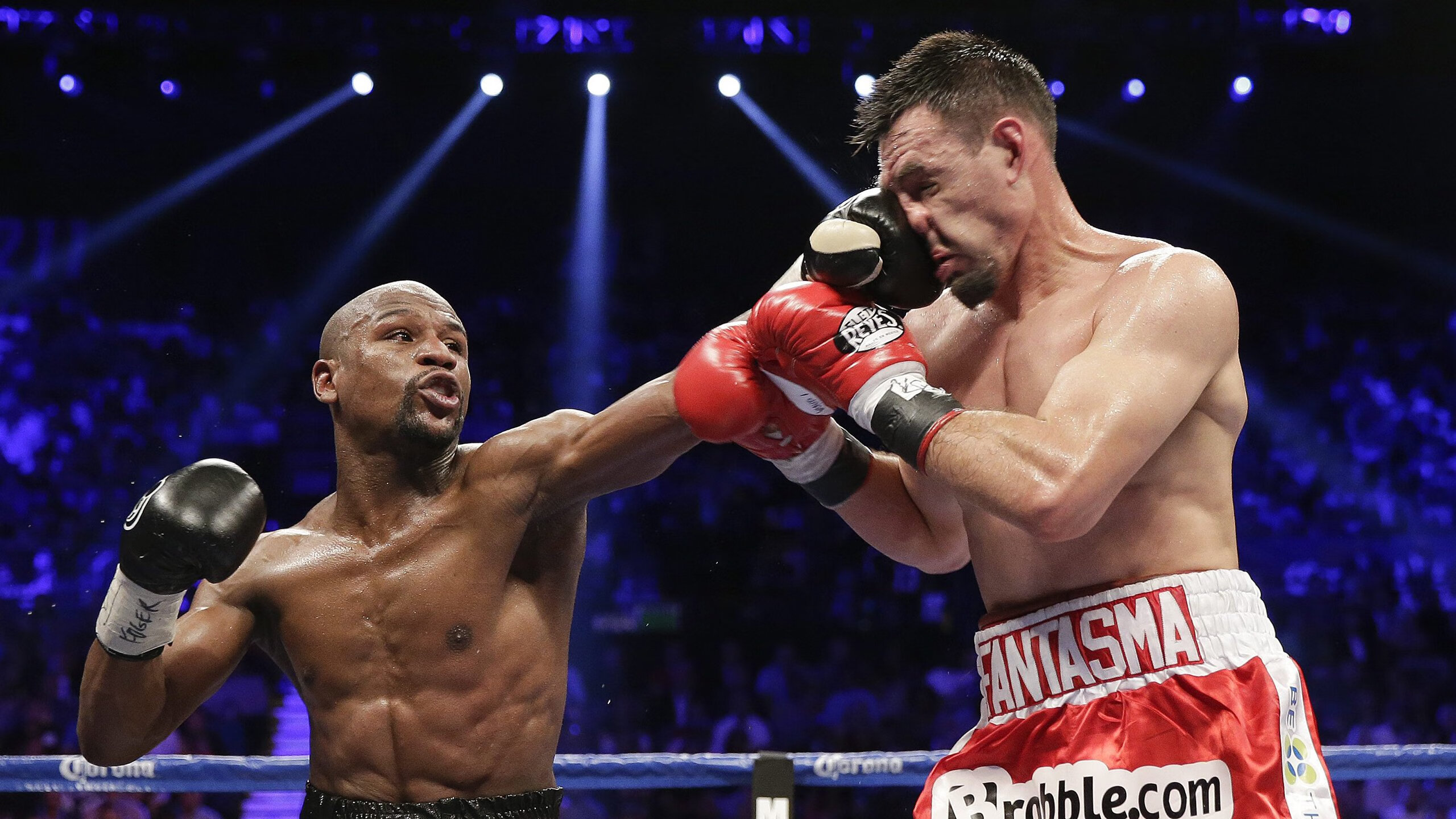 维尼修斯表现火热,皇马锋线如虎添翼